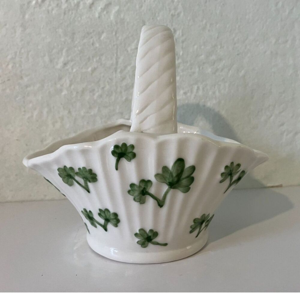 Ceramic shamrock basket